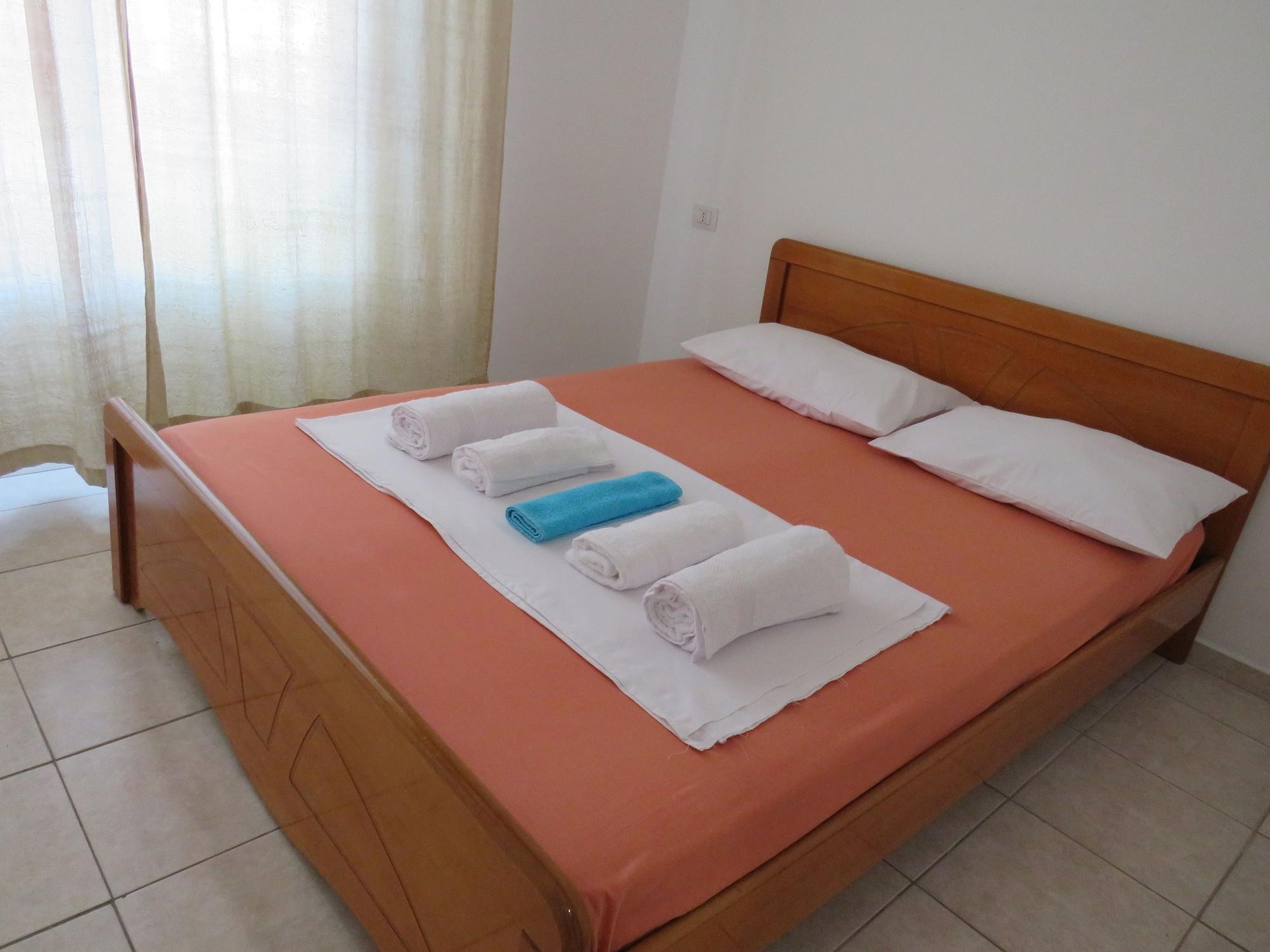 Casa Mia Hotel Саранда Экстерьер фото